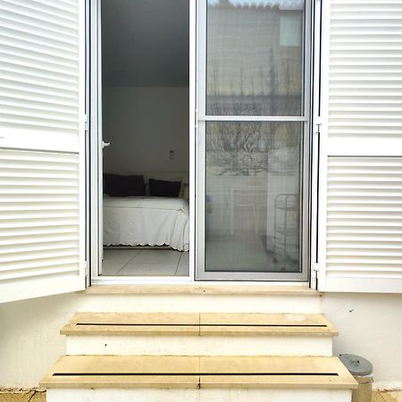 Moradia Geminada V0 - Localizacao Central - Privada Quarteira Exterior photo